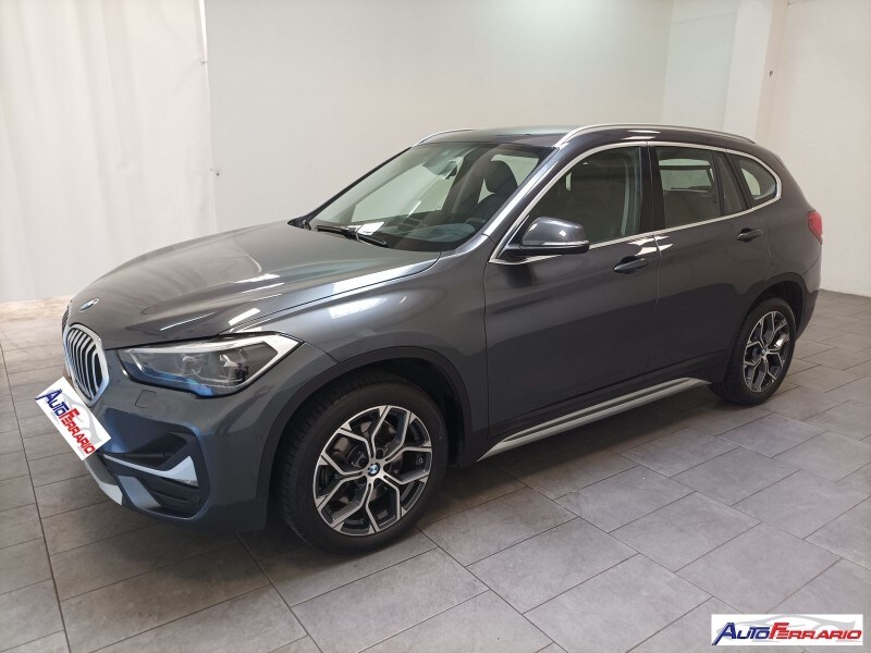 BMW X1            (F48)