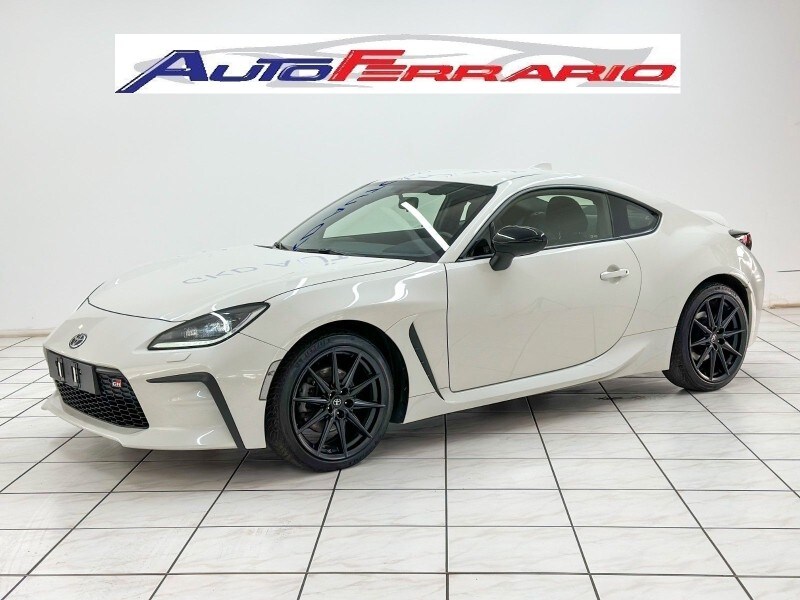 TOYOTA GR86
