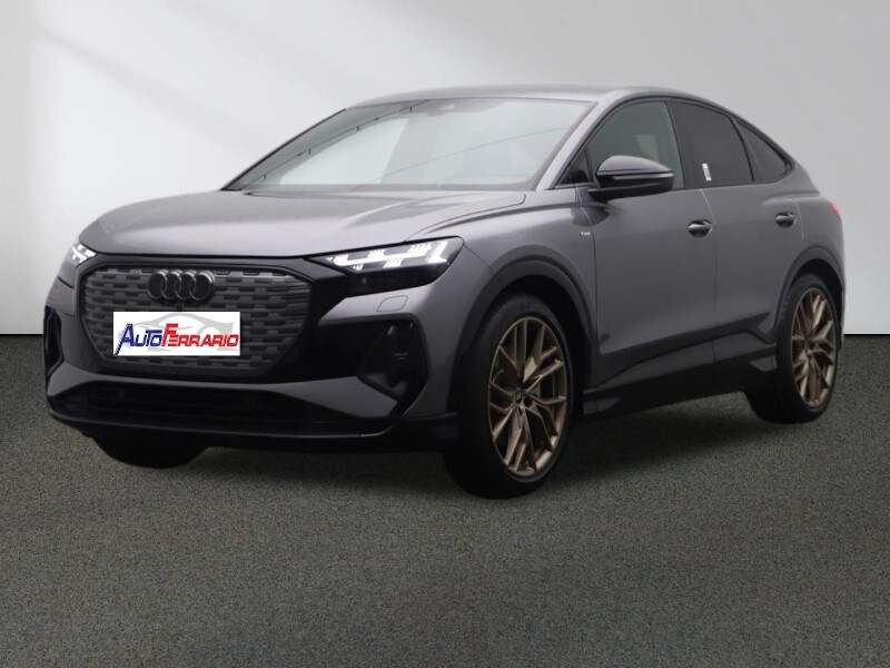 AUDI Q4 e-tron