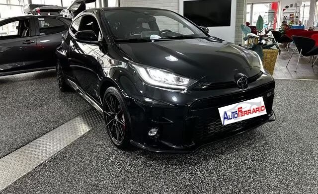 Foto TOYOTA Yaris 4ª serie
