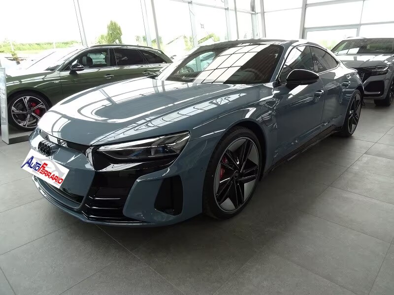 AUDI e-tron GT