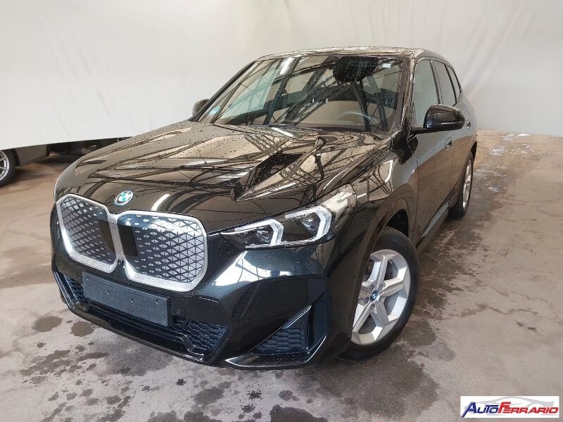 BMW iX1           (U11)