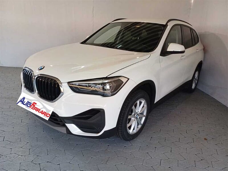 BMW X1            (F48)