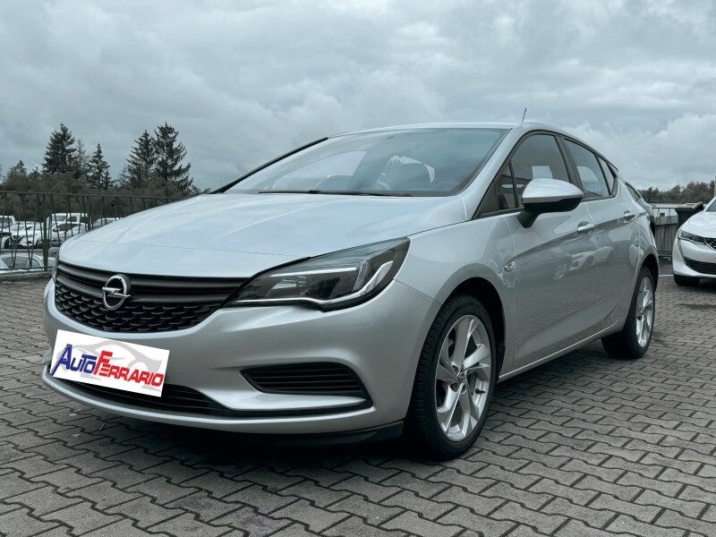 Foto OPEL Astra 5ª serie