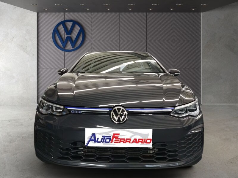 VOLKSWAGEN Golf 8ª serie