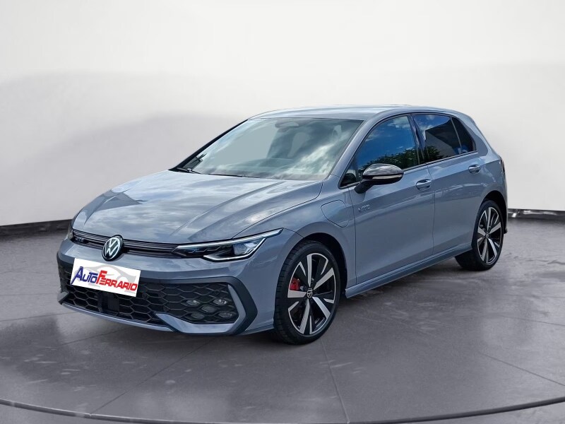 VOLKSWAGEN Golf 8ª serie