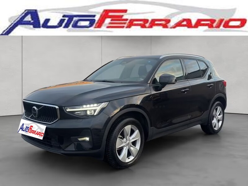 VOLVO XC40 (2017-->)